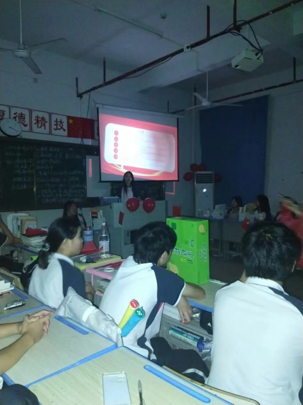 岳陽市江南通信職業(yè)技術(shù)學校有限公司,岳陽江南學校,岳陽江南通信學校,岳陽職業(yè)學校 岳陽市江南通信職業(yè)技術(shù)學校有限公司,岳陽江南學校,岳陽江南通信學校,岳陽職業(yè)學校