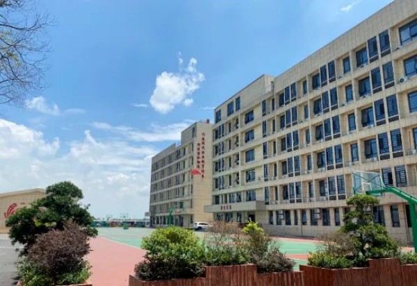 岳陽市江南通信職業(yè)技術(shù)學校有限公司,岳陽江南學校,岳陽江南通信學校,岳陽職業(yè)學校 岳陽市江南通信職業(yè)技術(shù)學校有限公司,岳陽江南學校,岳陽江南通信學校,岳陽職業(yè)學校